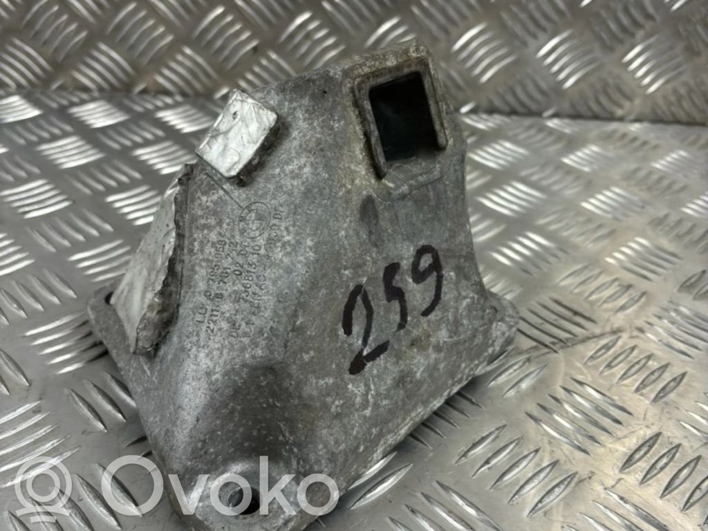 BMW 5 F10 F11 Engine mounting bracket 
