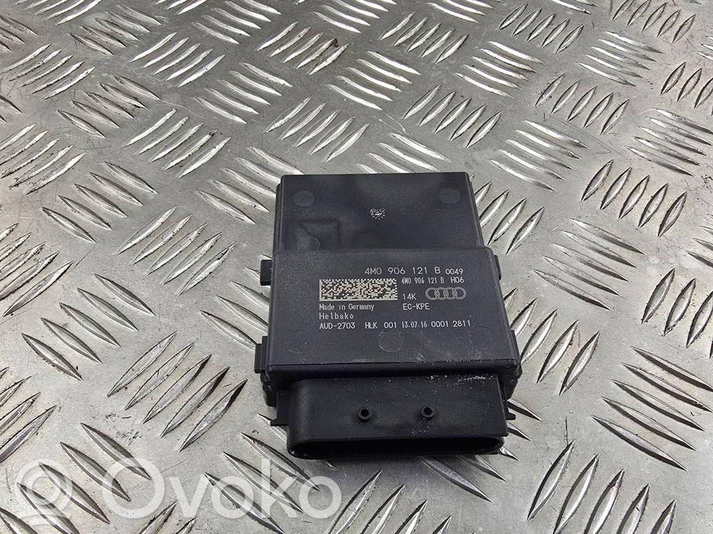 Audi A5 8T 8F Fuel injection pump control unit/module 