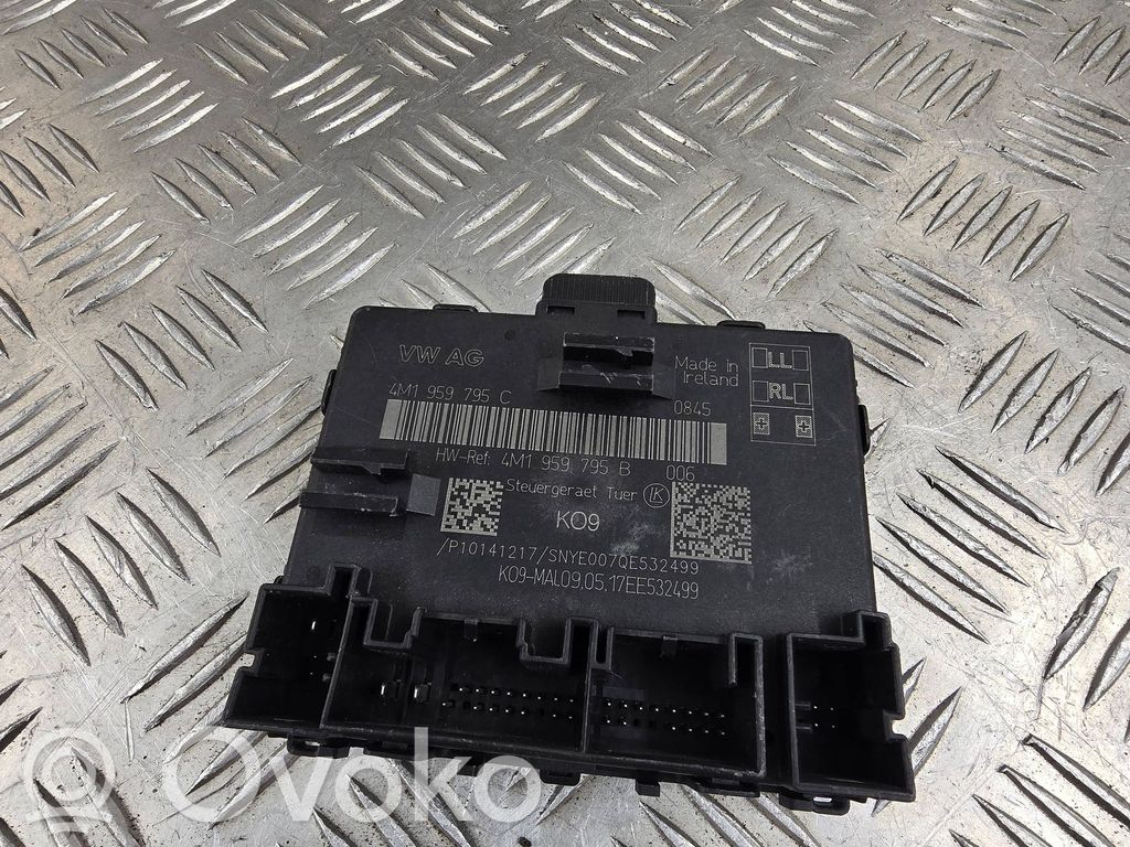 Porsche Cayenne (9Y0 9Y3) Door control unit/module 