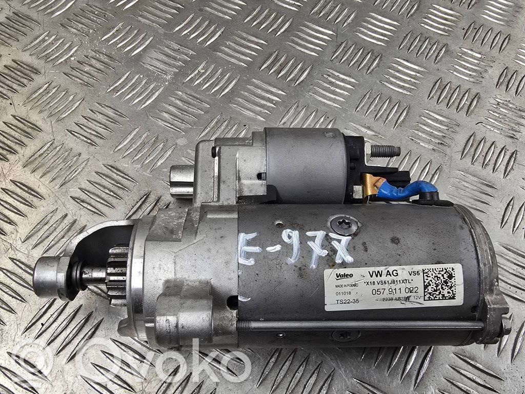 Audi Q7 4M Starter motor 