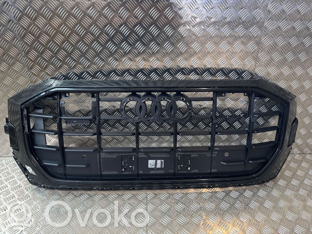 Audi Q8 Etusäleikkö 