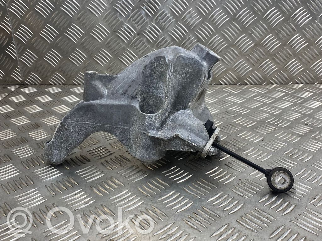 Audi A6 S6 C8 4K Engine mounting bracket 