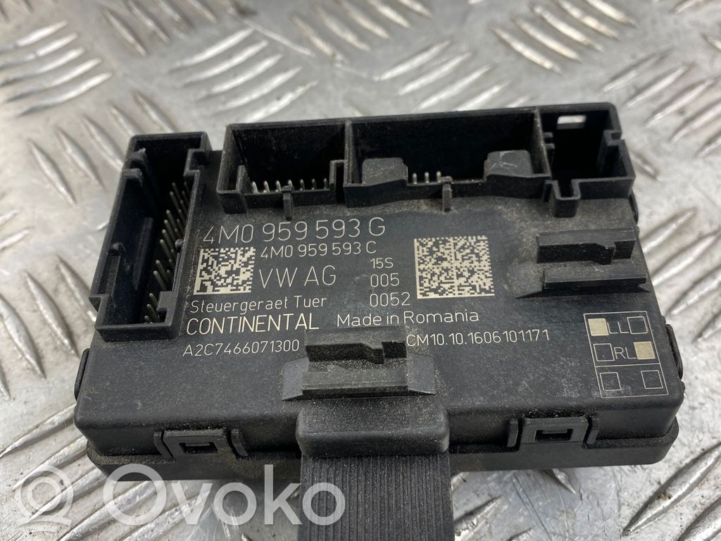 Audi Q7 4M Door control unit/module 
