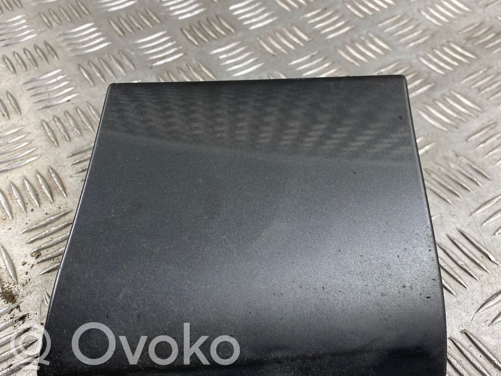 Audi Q7 4L Lokasuojan lista (muoto) 