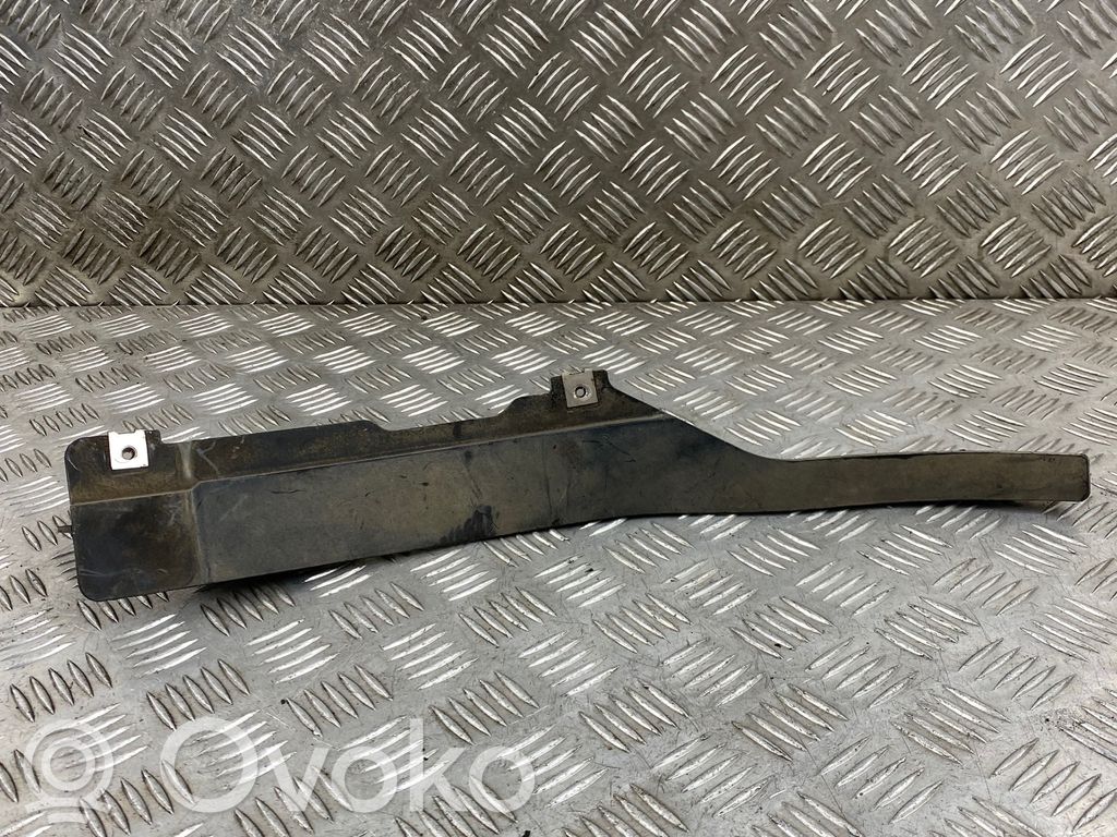 Audi Q7 4M Front splash guards bracket 