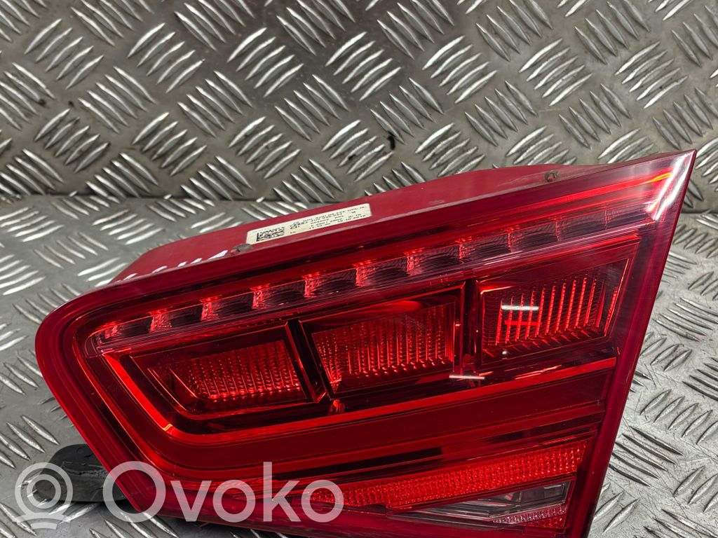 Audi A8 S8 D4 4H Rückleuchte Heckleuchte innen 