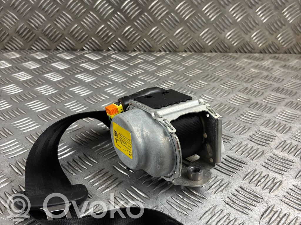 Audi A4 S4 B9 Cinturón trasero 
