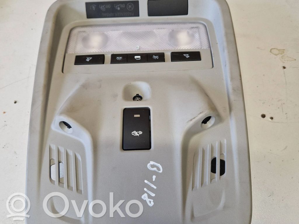 Opel Astra K Luz del asiento delantero 
