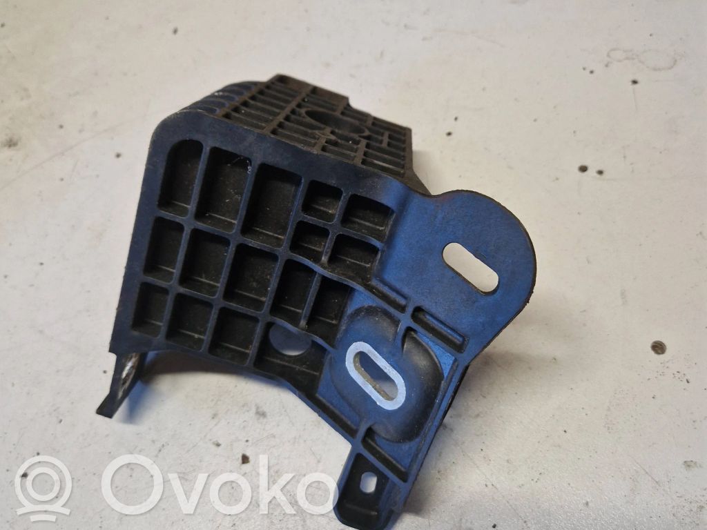 Opel Corsa E ABS pump bracket 