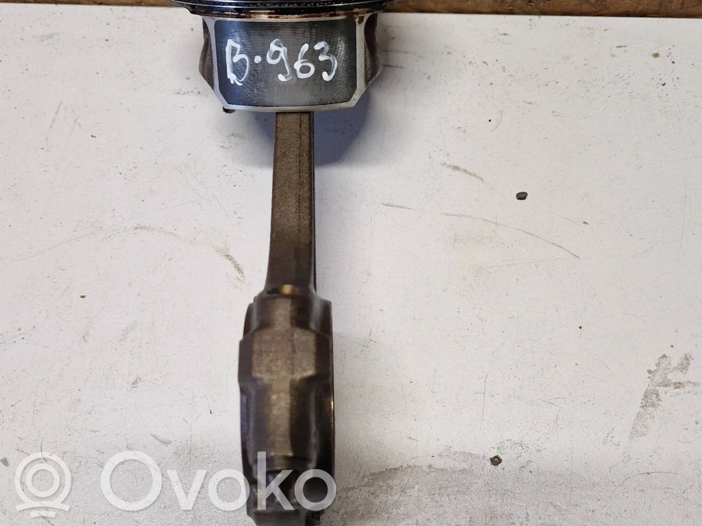 Opel Zafira B Pistón con biela 