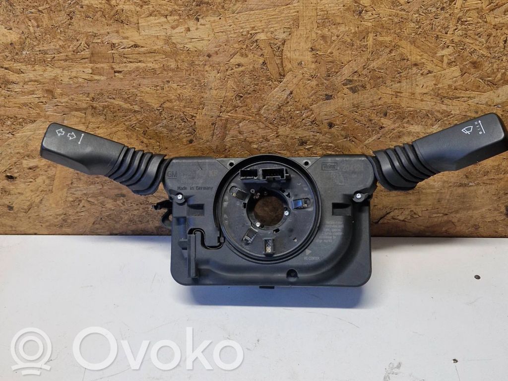 Opel Zafira B Interruptor/palanca de limpiador de luz de giro 