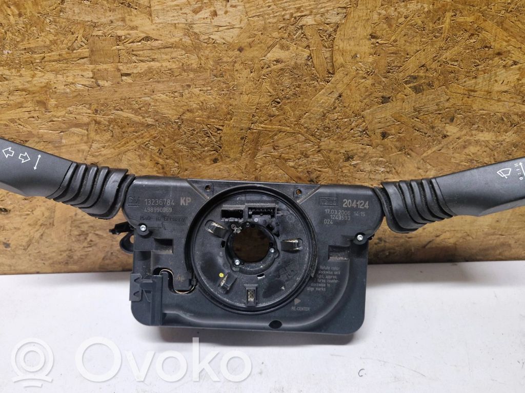 Opel Zafira B Interruptor/palanca de limpiador de luz de giro 