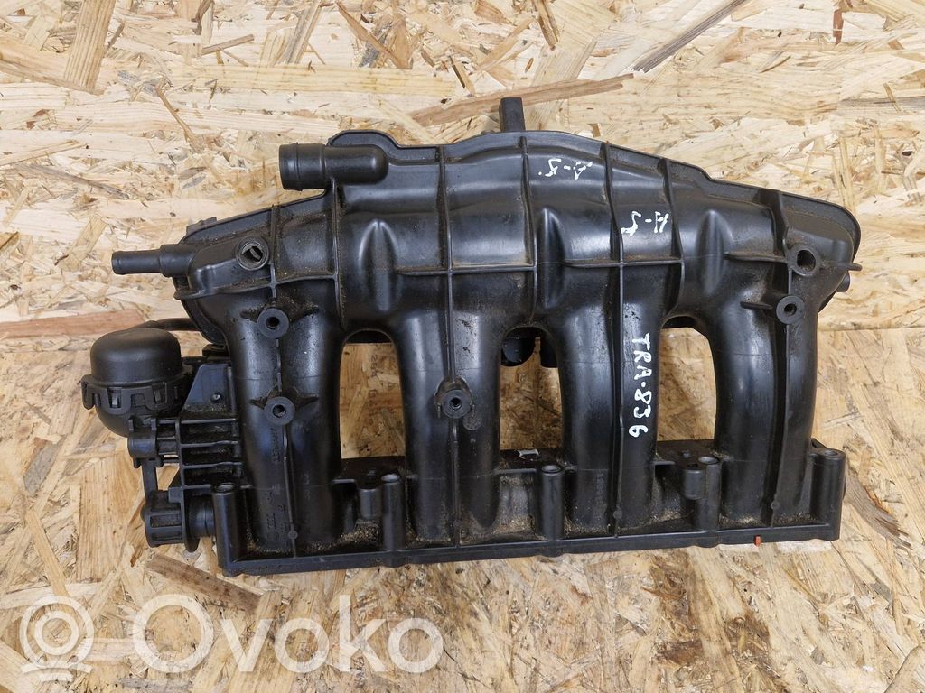 Audi A5 8T 8F Intake manifold 