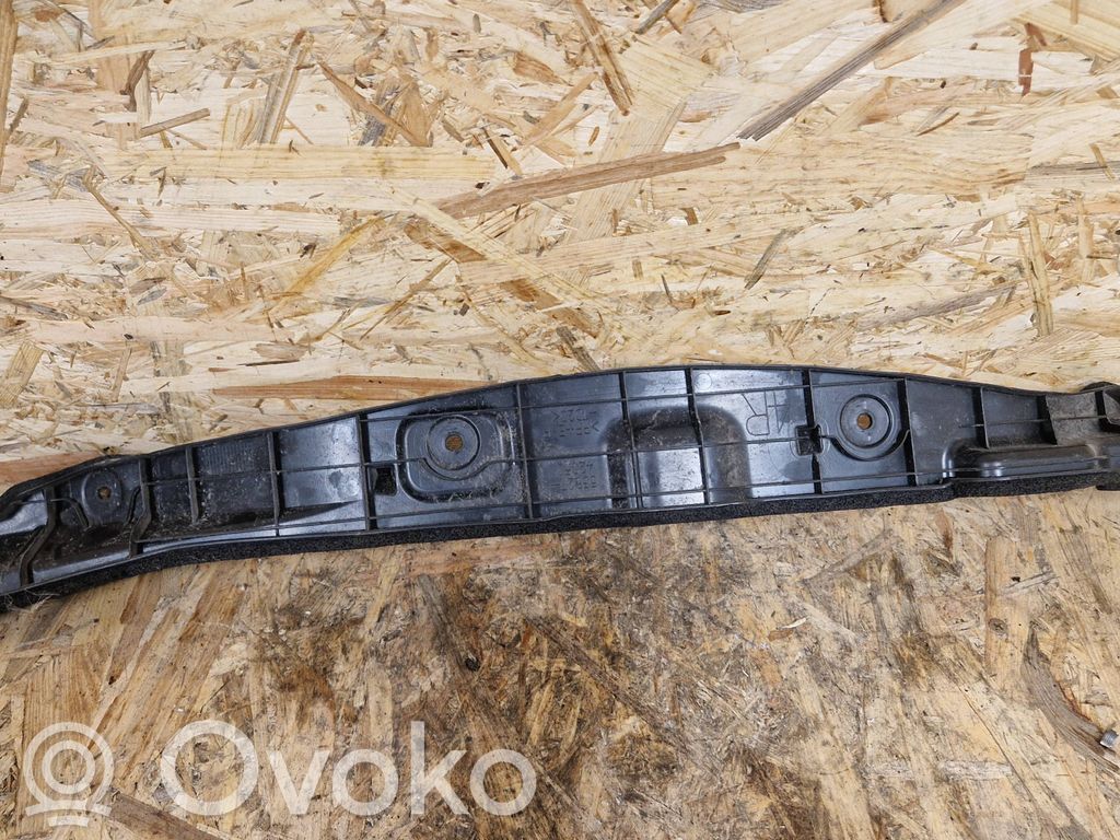 Toyota RAV 4 (XA40) Fender end trim 