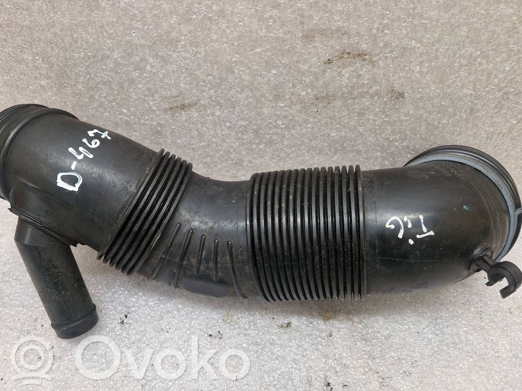 Volkswagen Tiguan Oro vamzdis į turbiną 