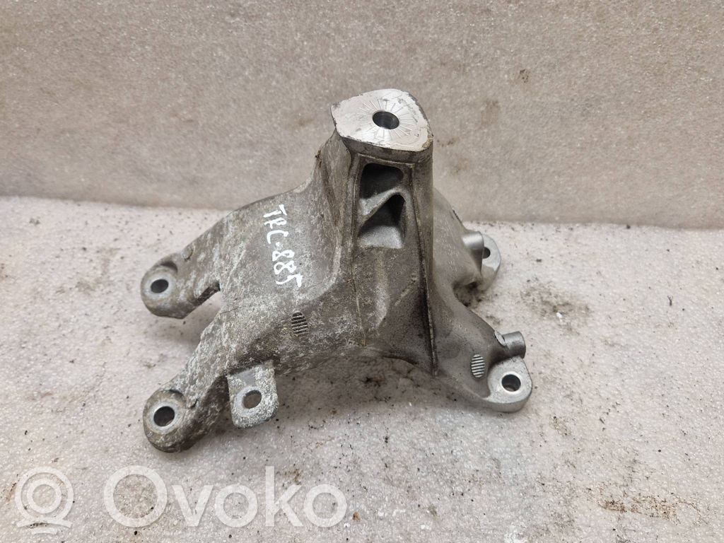 Audi A5 8T 8F Engine mounting bracket 
