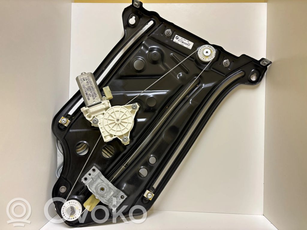 BMW 1 E82 E88 Regulador de puerta trasera con motor 
