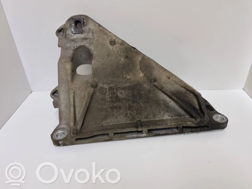 BMW 3 E90 E91 Engine mounting bracket 