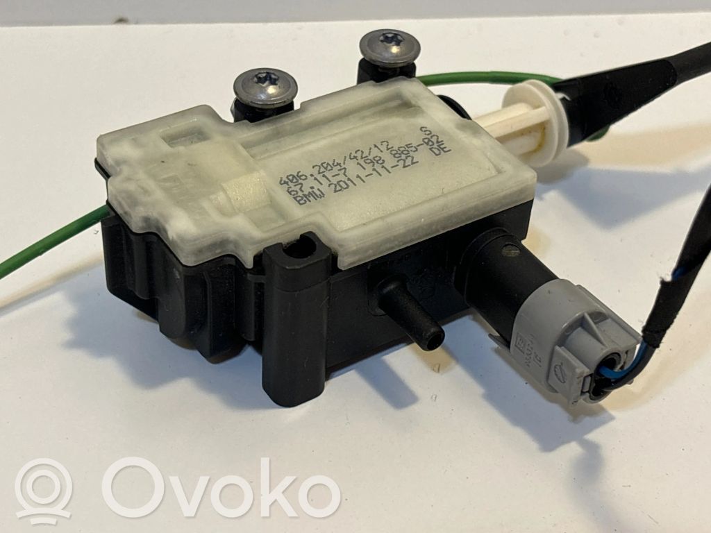 BMW 1 E82 E88 Fuel tank cap lock 