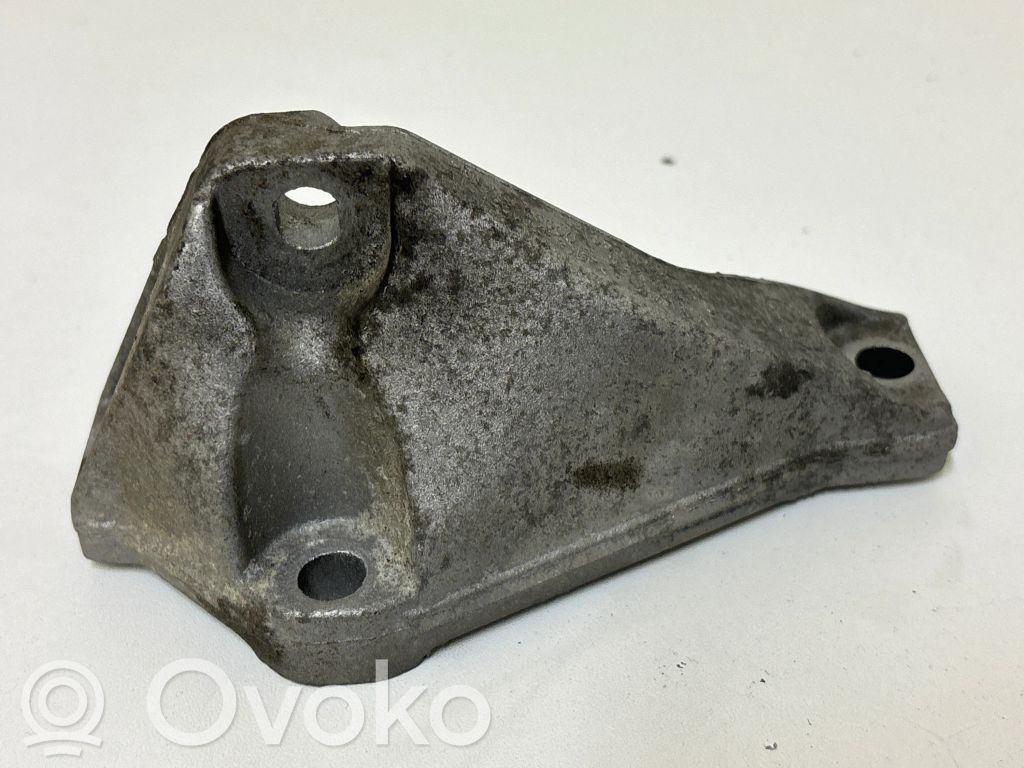 BMW 1 E81 E87 Fuel pump bracket 