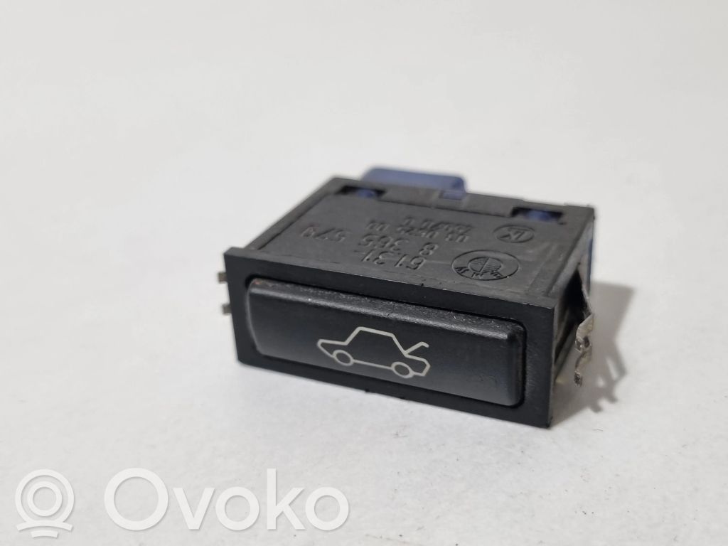 BMW 5 E39 Tailgate opening switch 