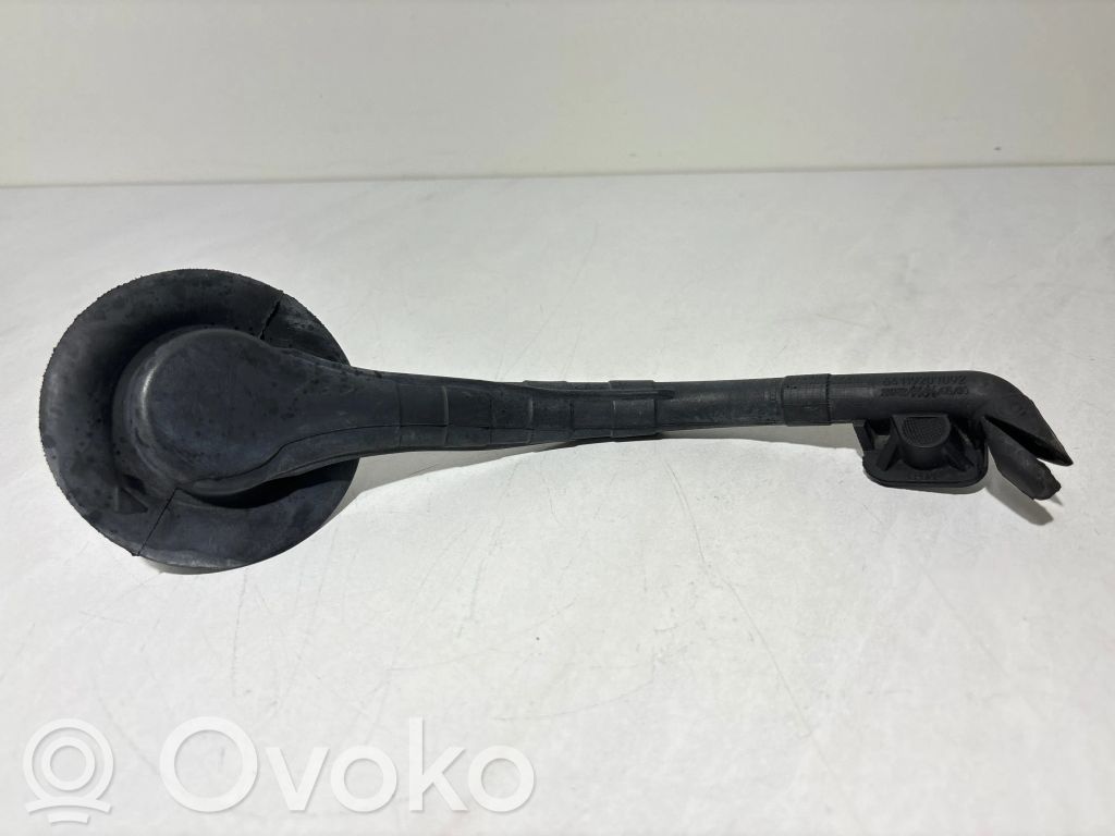 BMW 1 F20 F21 Cita veida dzinēja nodalījuma detaļa 