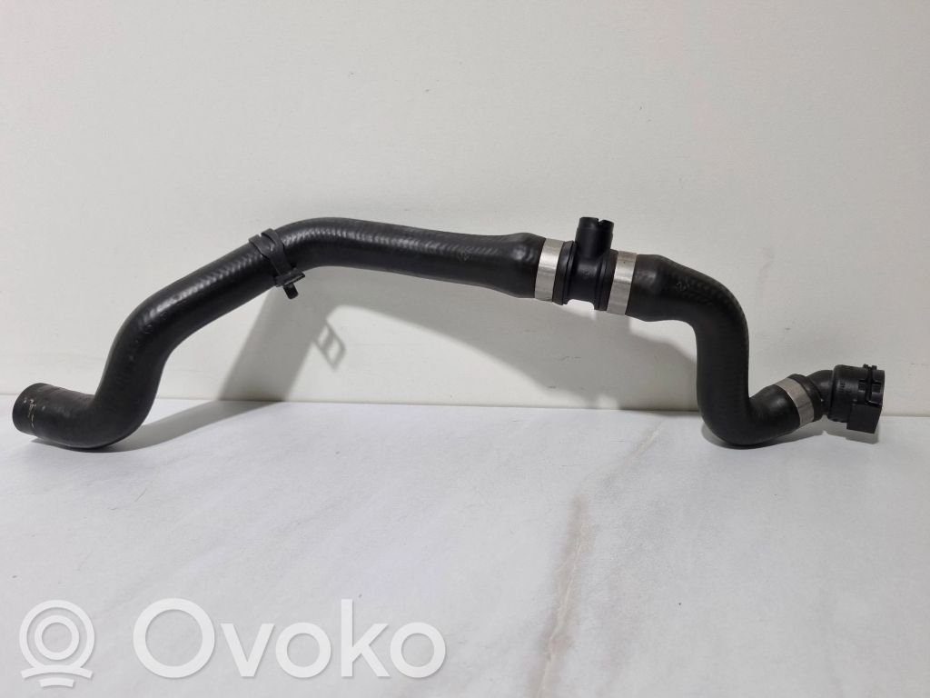 BMW X3 E83 Engine coolant pipe/hose 