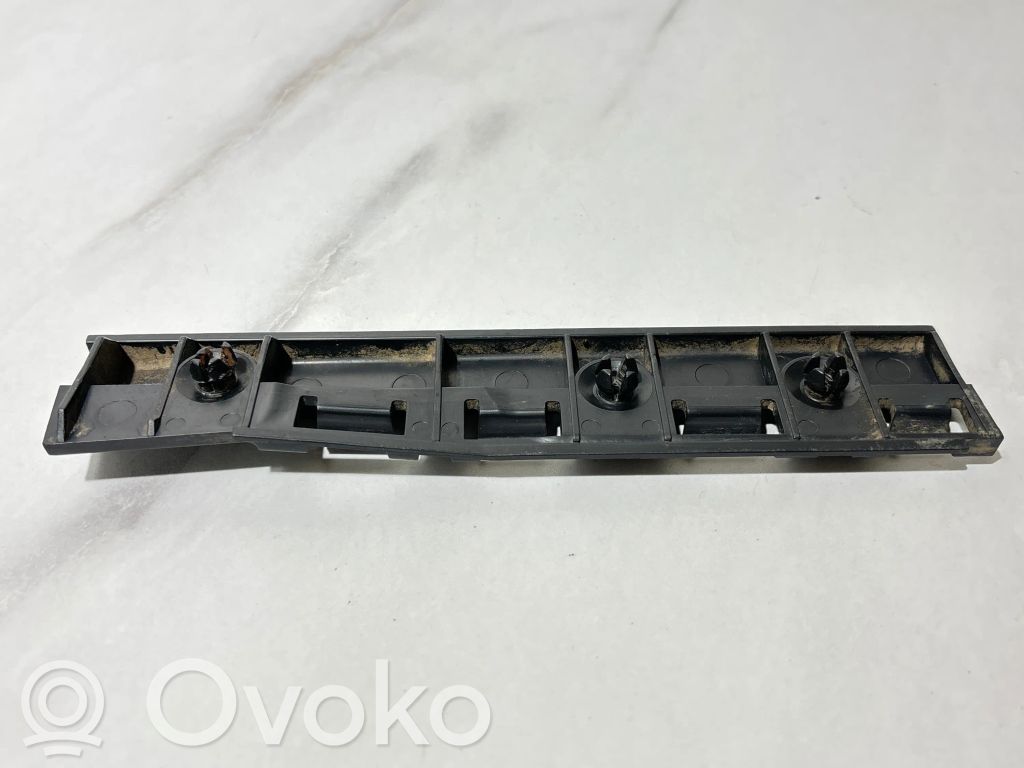 BMW 1 E81 E87 Kita išorės detalė 