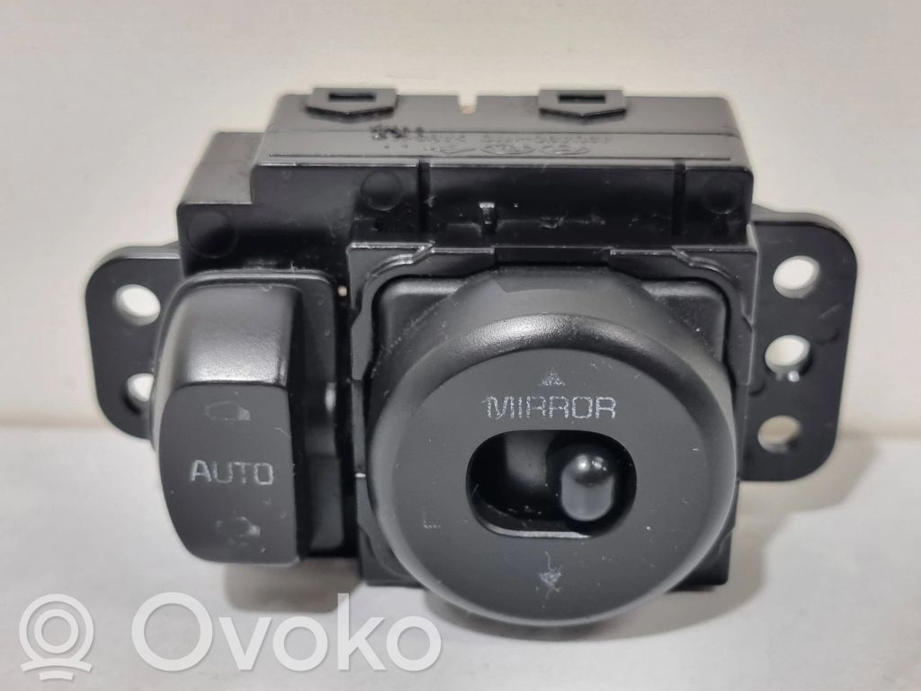 KIA Ceed Wing mirror switch 
