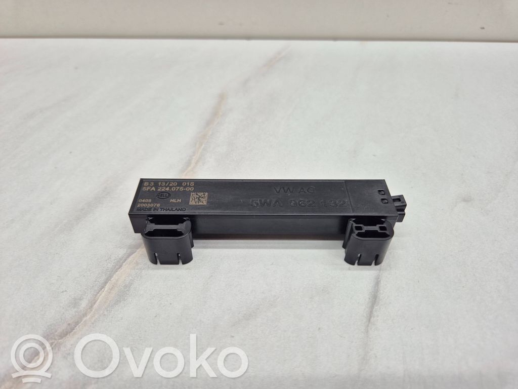 Volkswagen ID.3 Keyless system antenna 