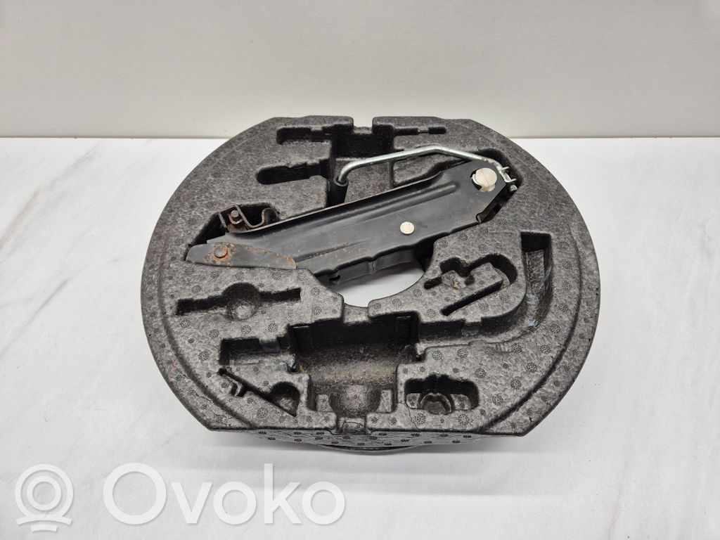 Volkswagen Golf V Työkalusarja 