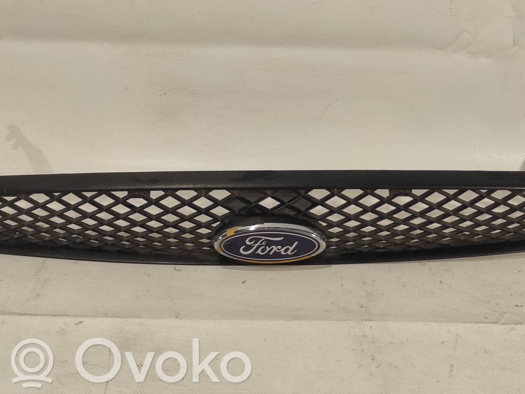 Ford Focus Grotelės priekinės 
