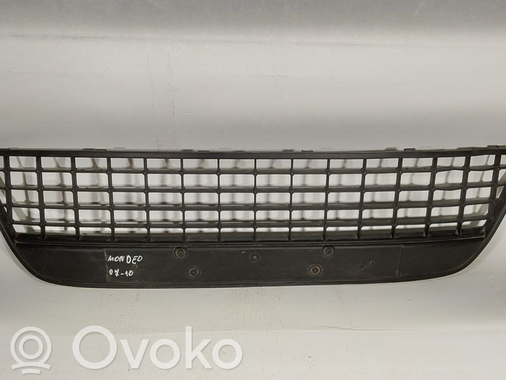 Kratka dolna zderzaka przedniego   7S7117B968D