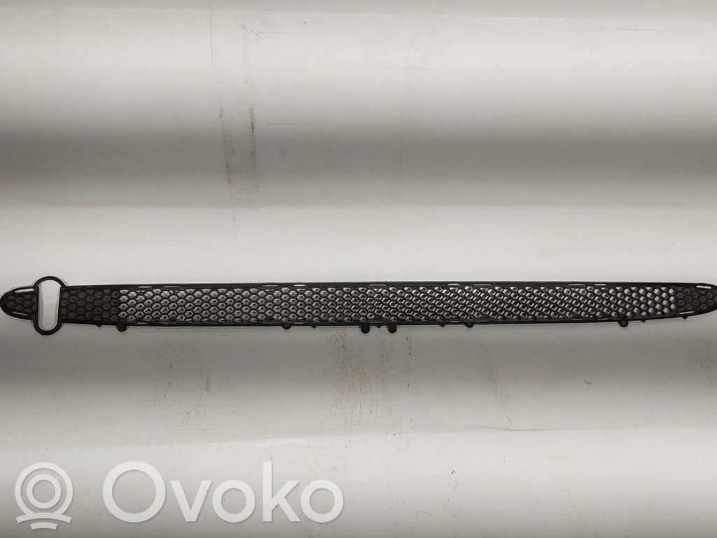 Ford Escort Front bumper lower grill 
