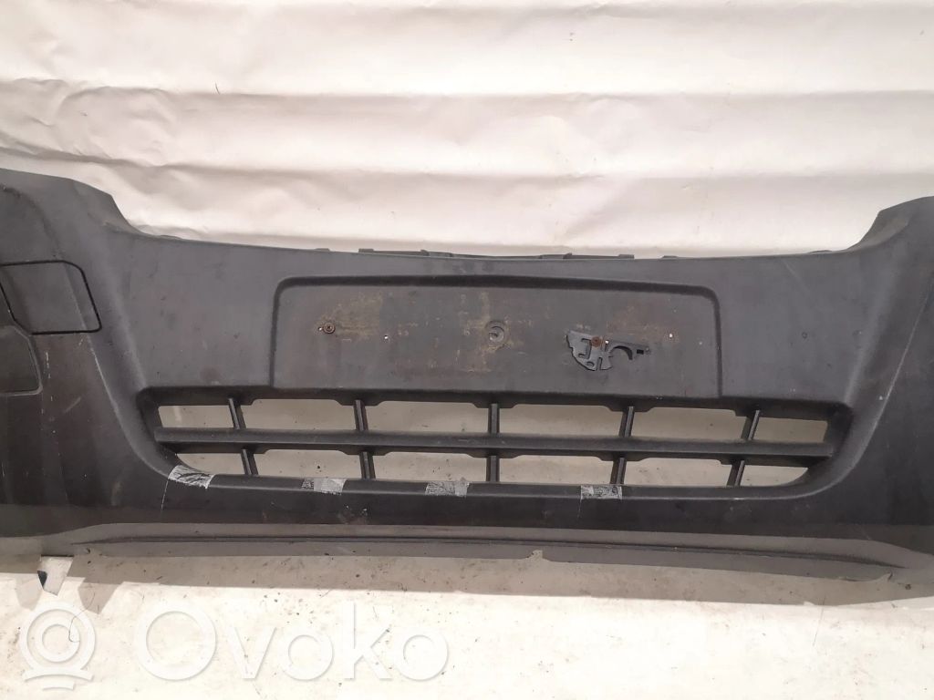 Opel Movano B Zderzak przedni 