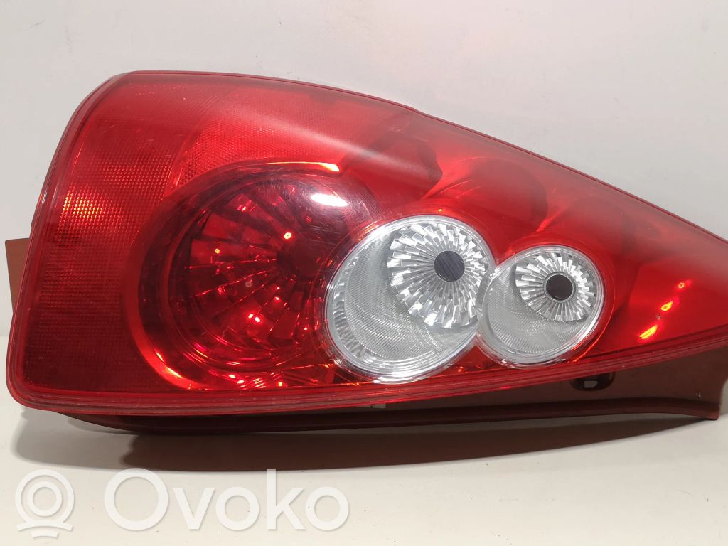 Mazda 5 Rear/tail lights 