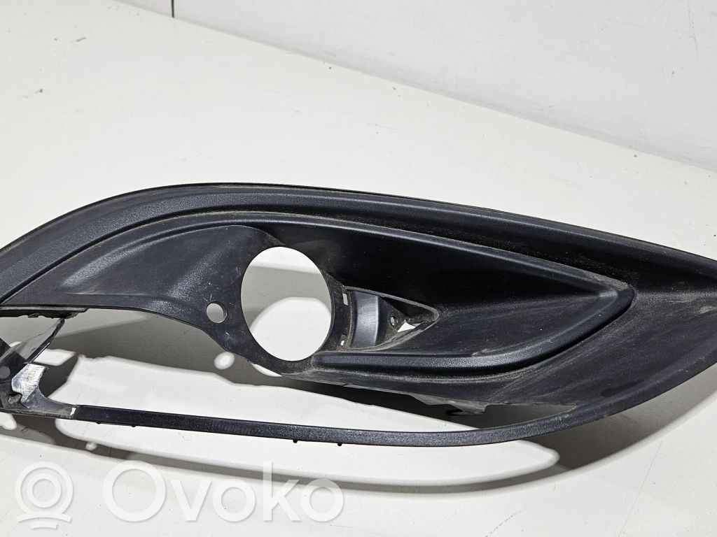 Opel Astra J Front bumper lower grill 