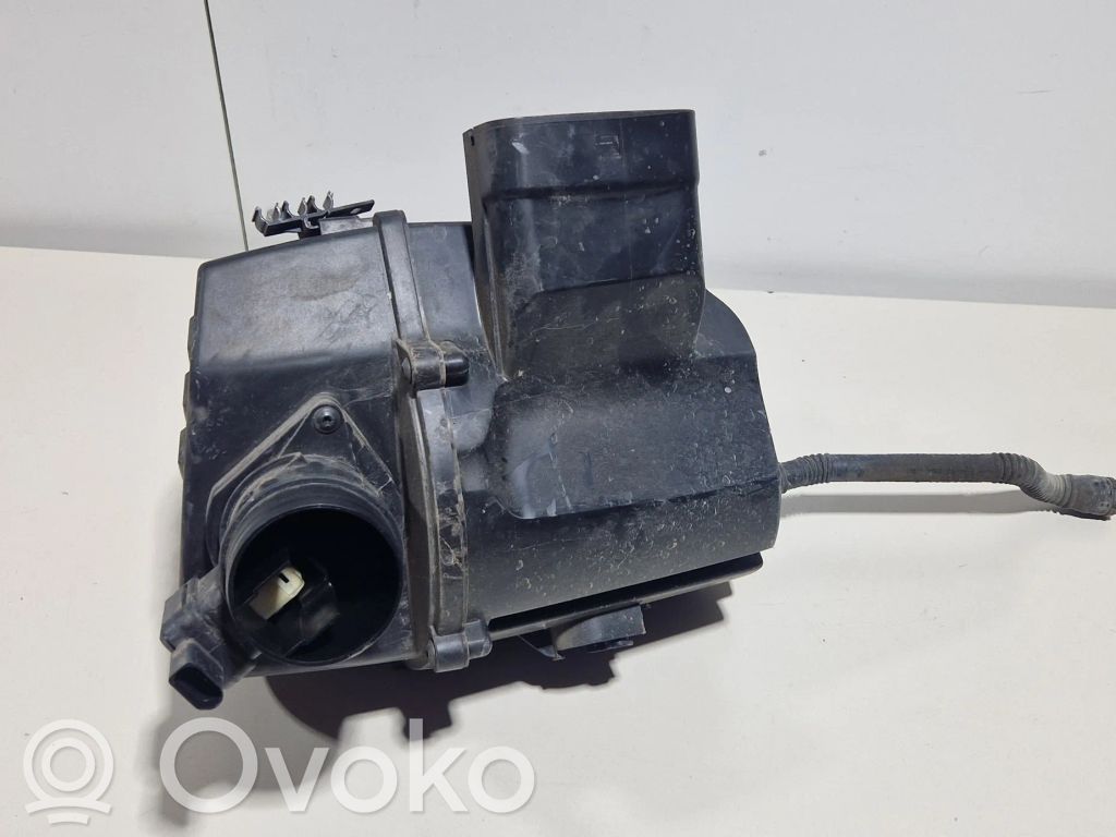 Volkswagen Polo V 6R Air filter box 