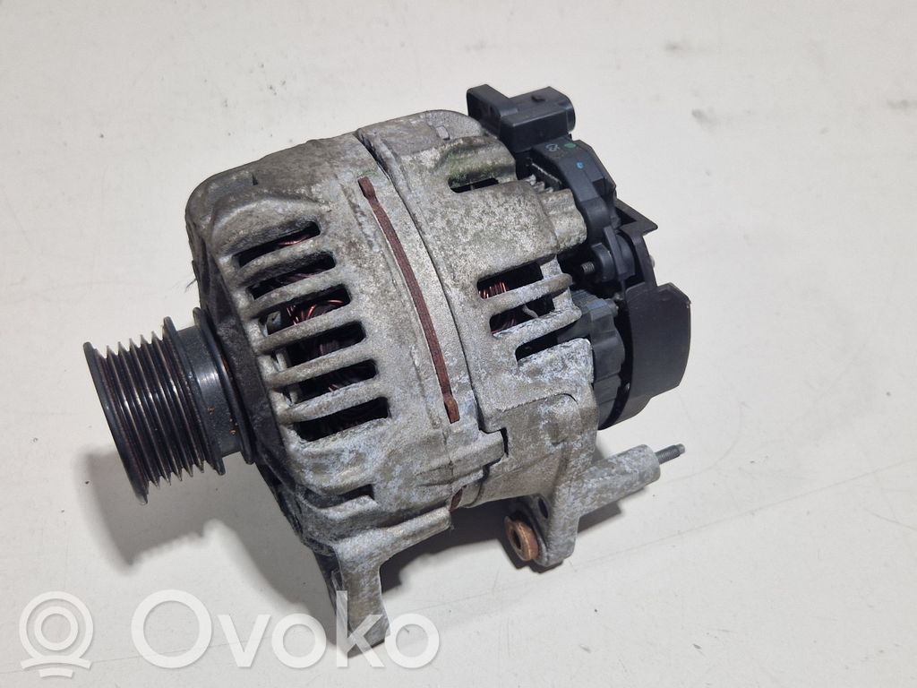 Volkswagen Polo IV 9N3 Ģenerators 