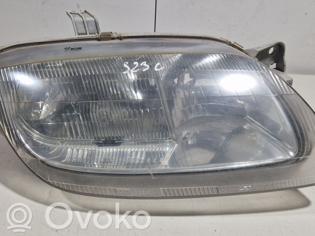 Mazda 323 Priekinis žibintas 