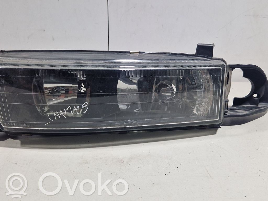 Mitsubishi Galant Lampa przednia 