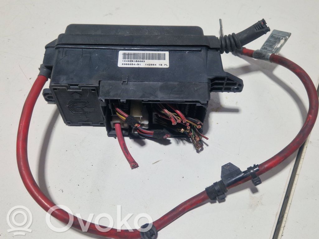 Mini One - Cooper R50 - 53 Fuse module 