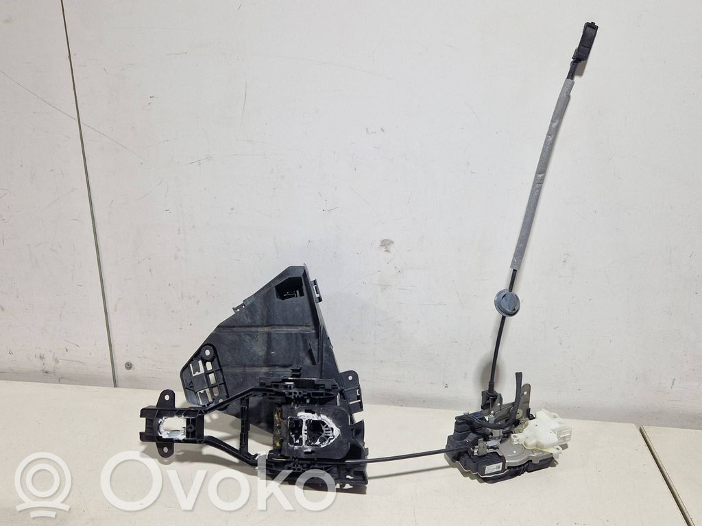 Volvo V40 Zamek drzwi przednich 