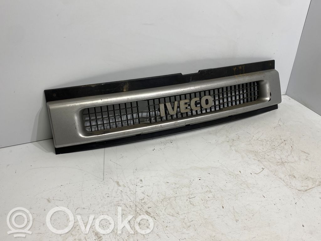 Iveco Daily 35 - 40.10 Etusäleikkö 