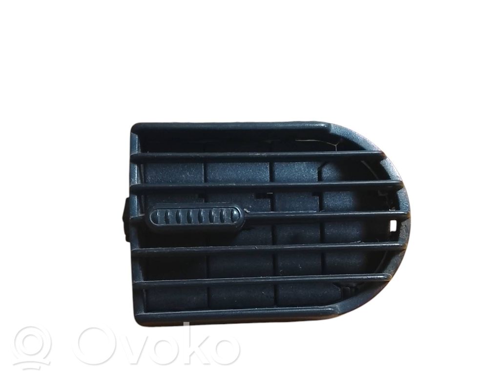 Opel Combo C Centrālais gaisa ventilācijas režģis 