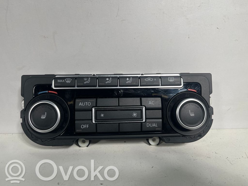 Volkswagen Jetta VI Climate control unit 