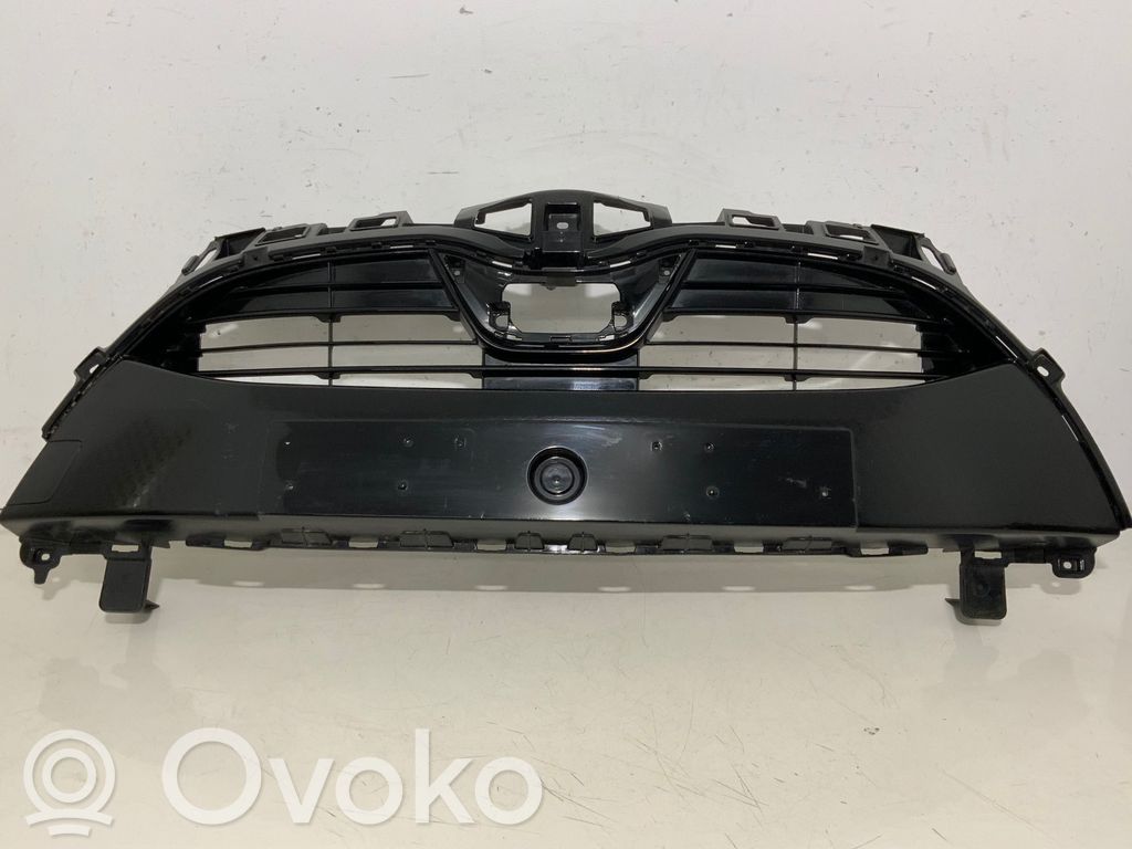Toyota Yaris XP210 Maskownica / Grill / Atrapa górna chłodnicy 