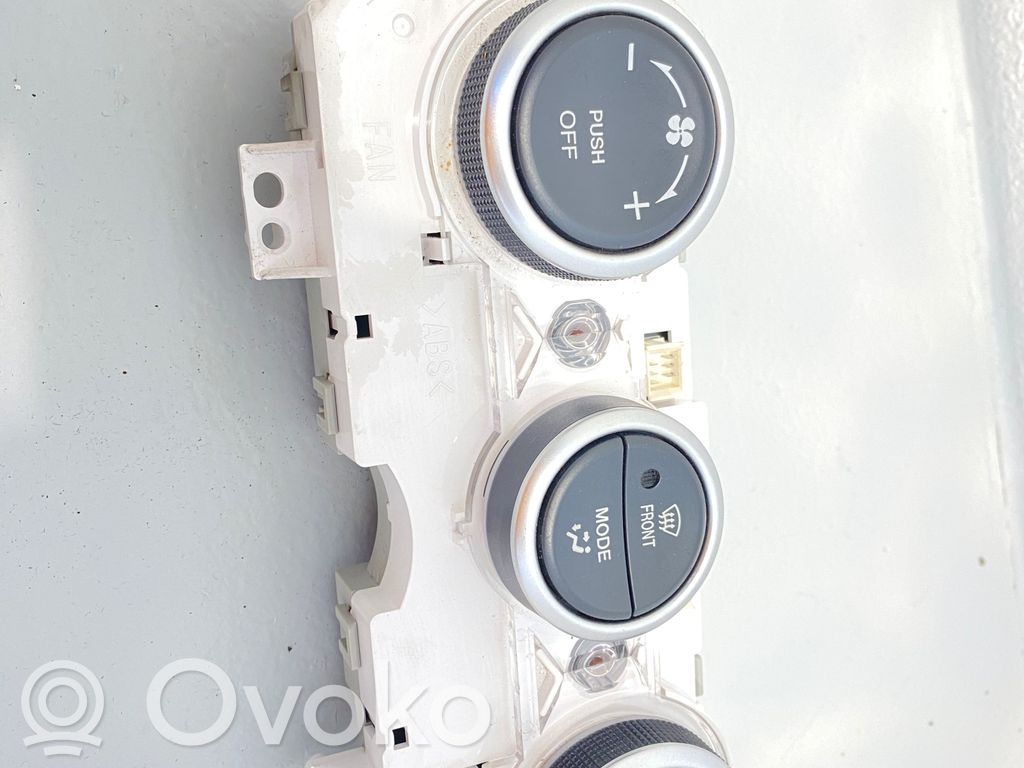 Climate control unit   TM09E6A