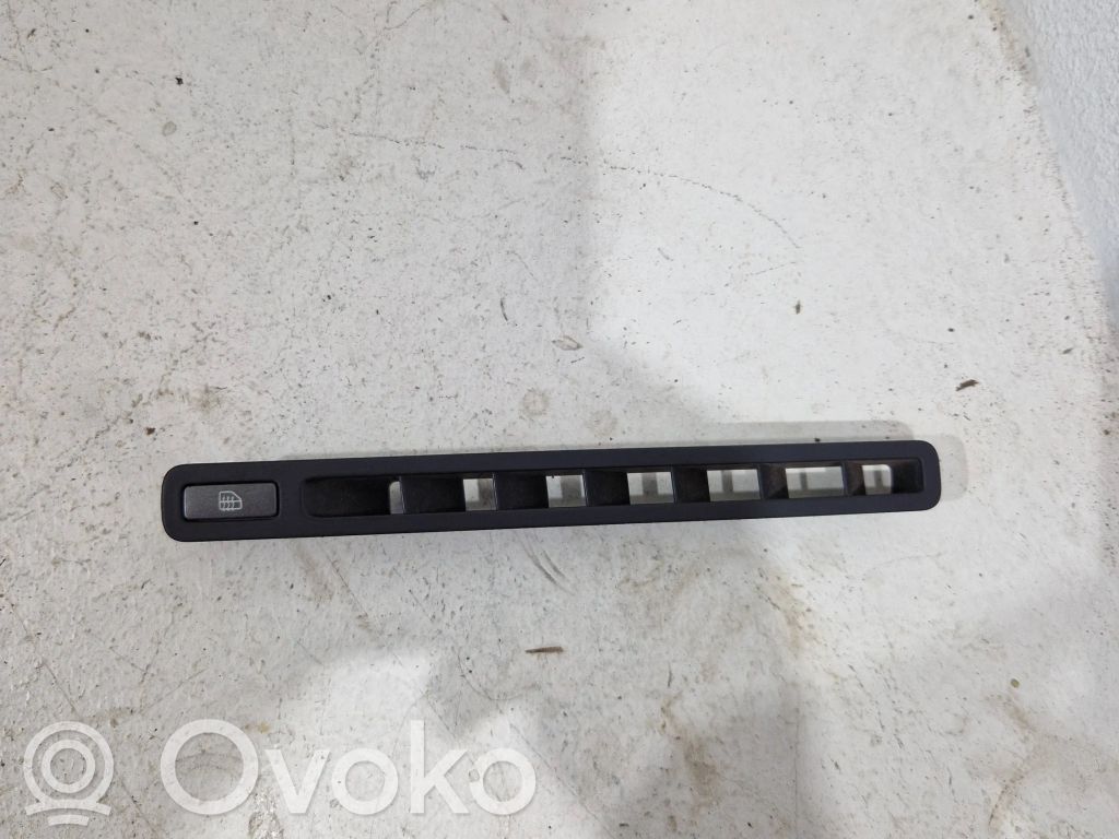 Volkswagen Phaeton Przycisk / Przełącznik ogrzewania szyby przedniej / czołowej 