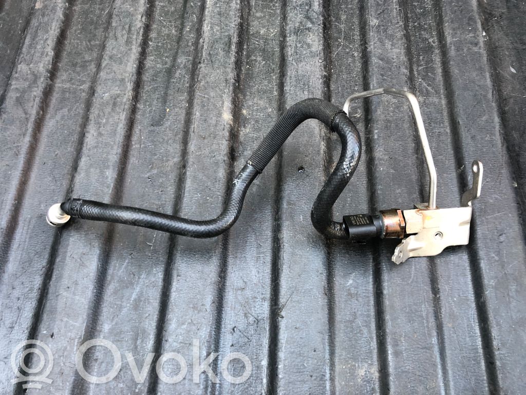 Audi A4 S4 B9 Capteur de pression de carburant 